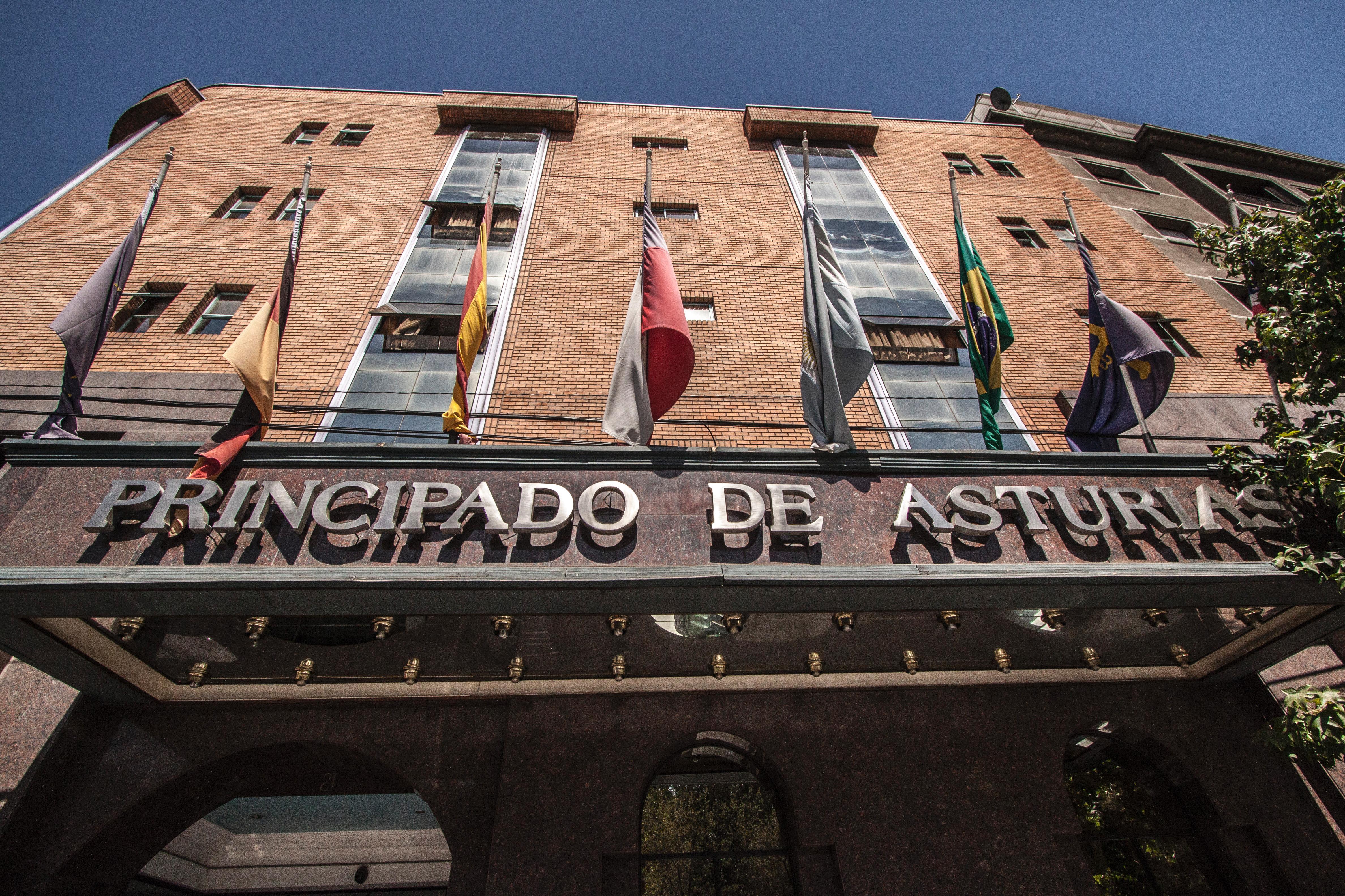 Principado De Asturias Hotel Santiago Exterior photo